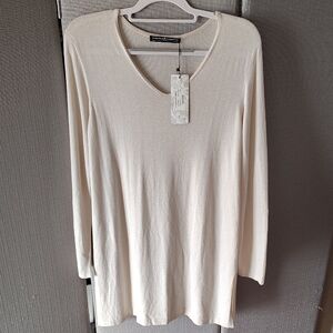 NWT Peruvian Connection sweater, L.